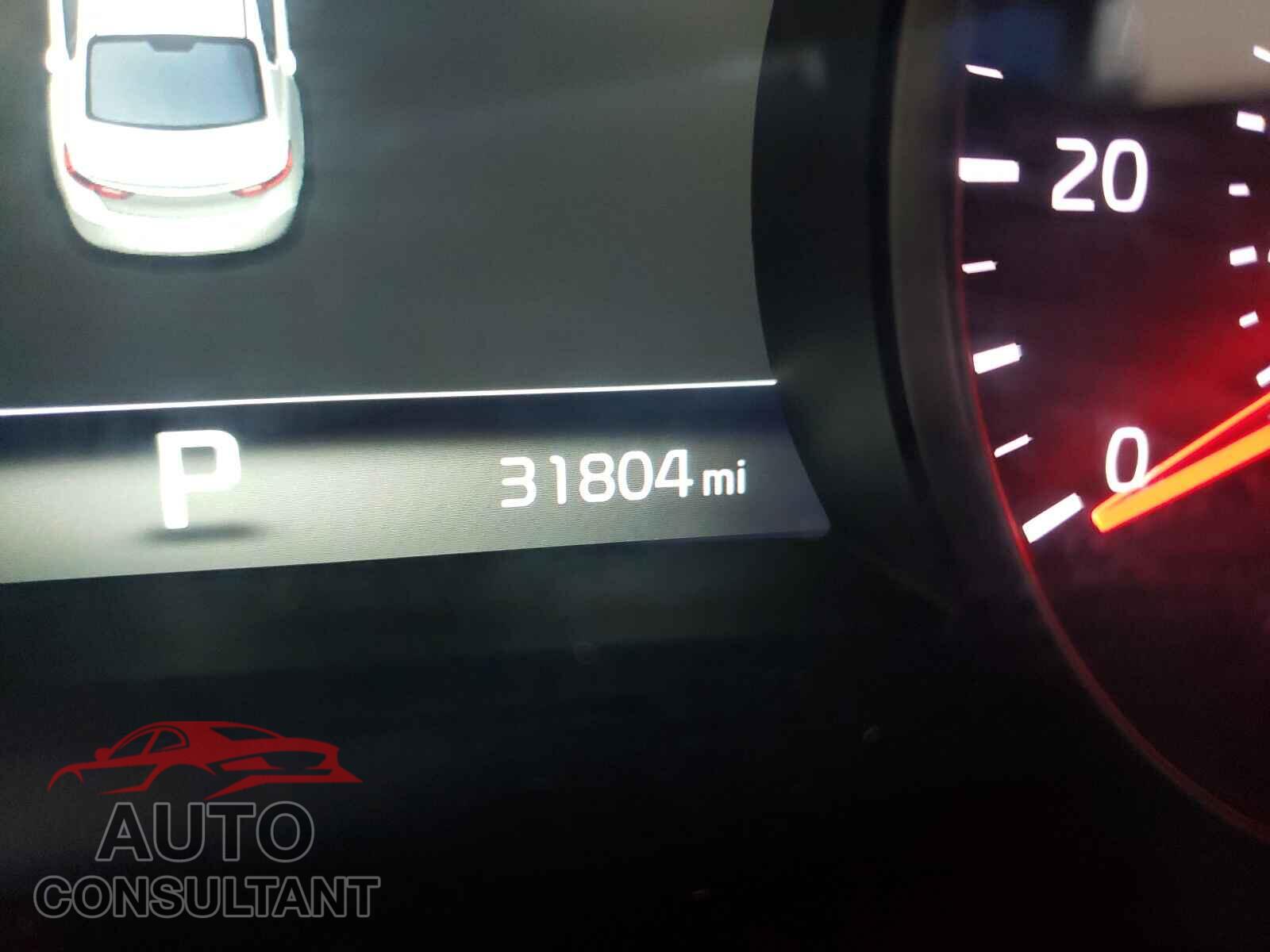 KIA CADENZA 2017 - KNALC4J13H5084538