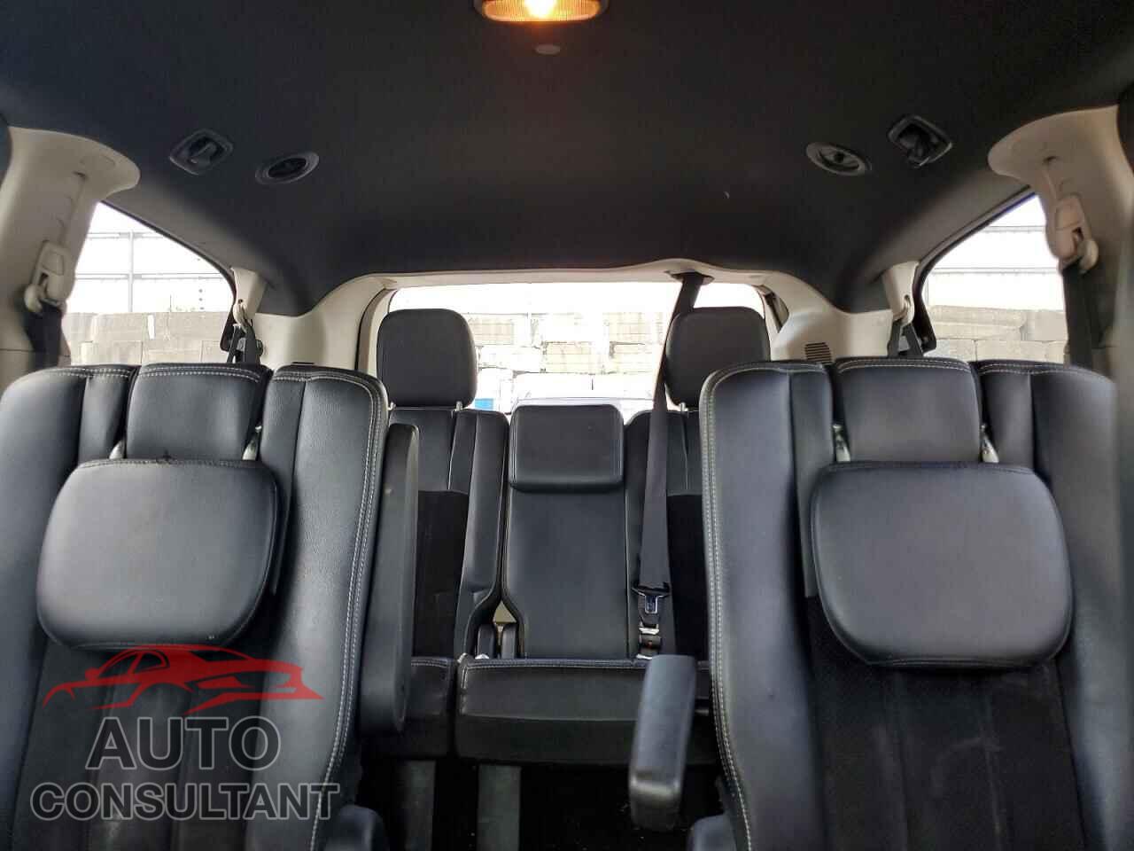 DODGE CARAVAN 2017 - 2C4RDGCGXHR800013