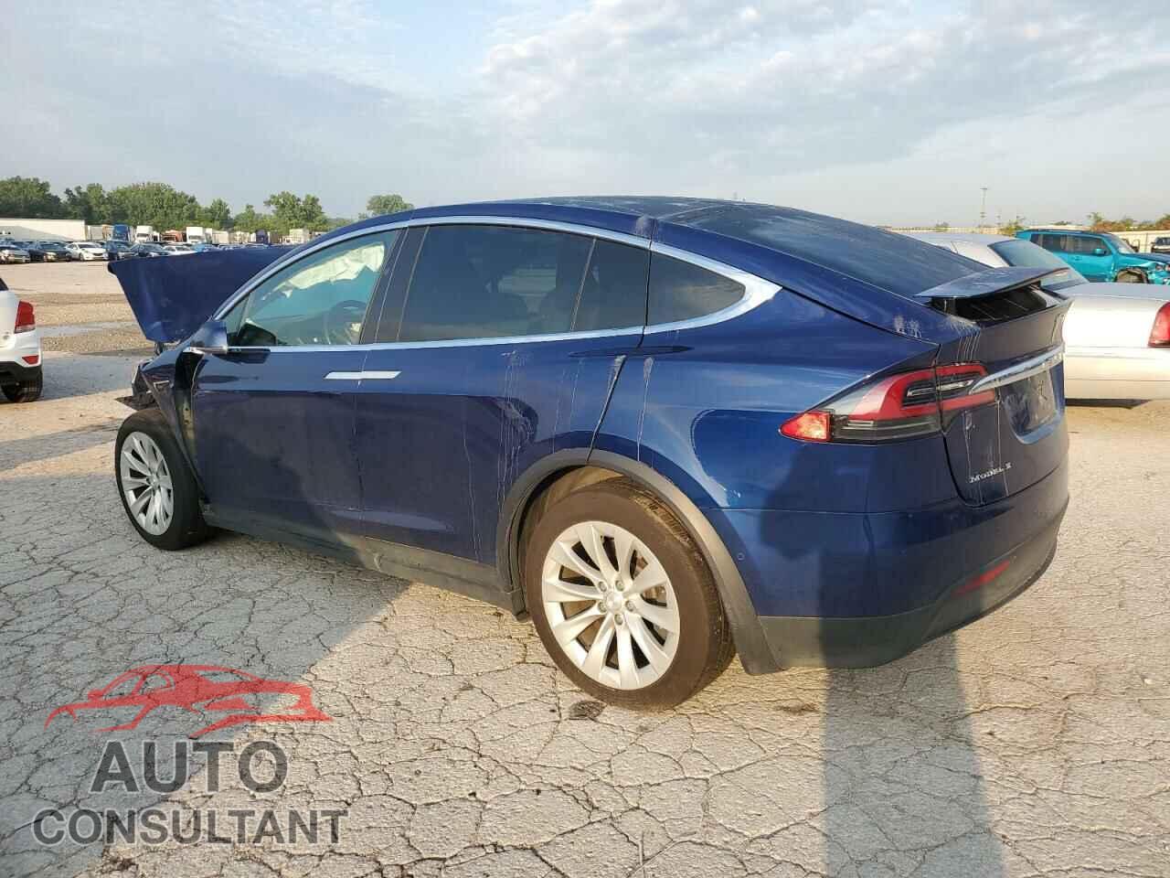 TESLA MODEL X 2018 - 5YJXCBE27JF123079