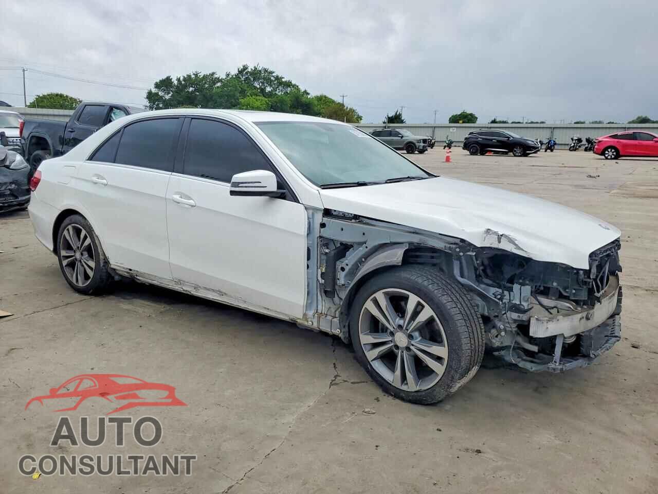 MERCEDES-BENZ E-CLASS 2014 - WDDHF5KB4EB004602