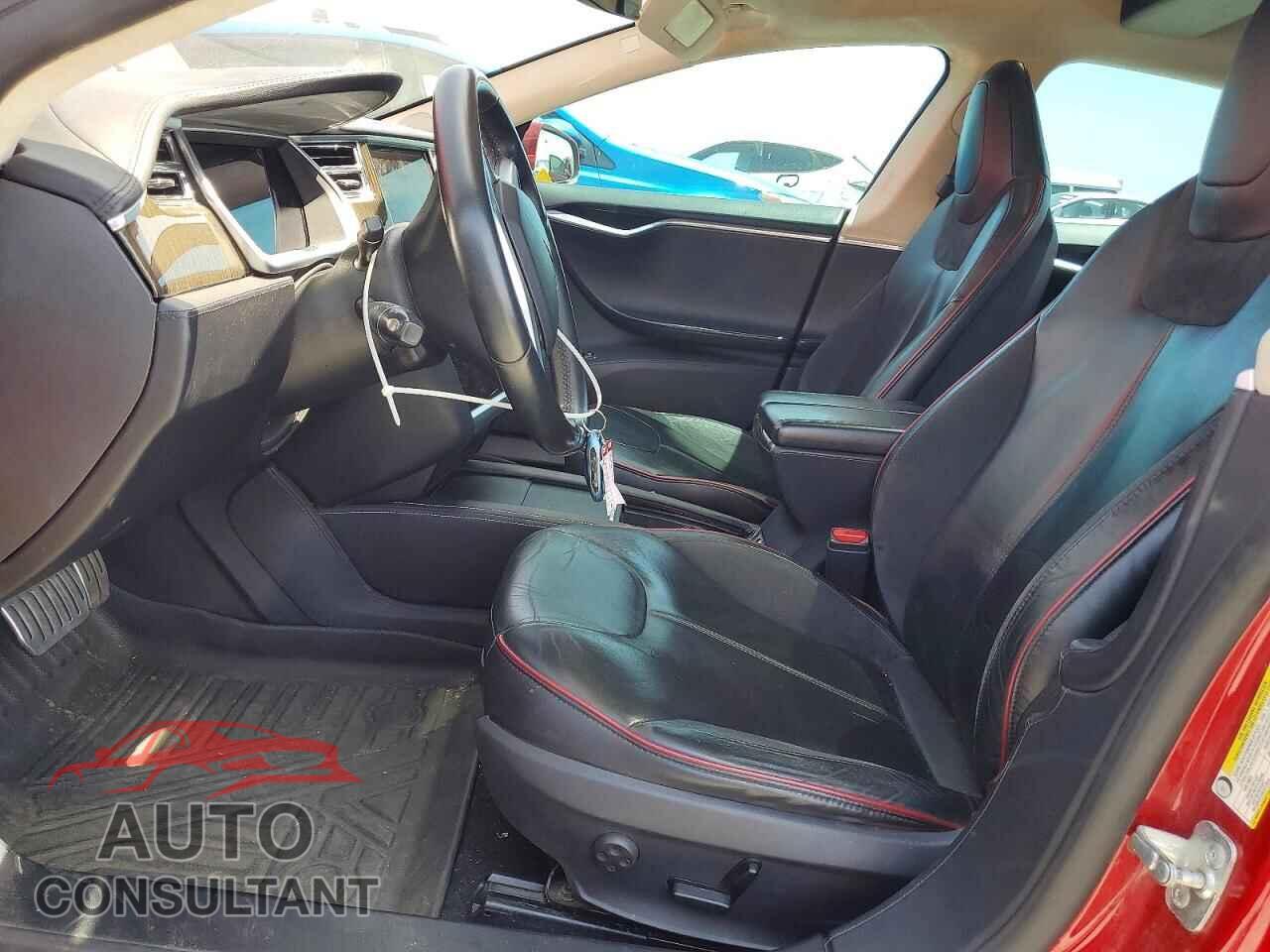 TESLA MODEL S 2013 - 5YJSA1DP8DFP09219