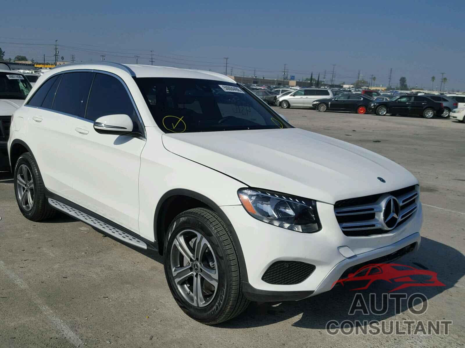 MERCEDES-BENZ GLC 300 2018 - WDC0G4JB8JV029215