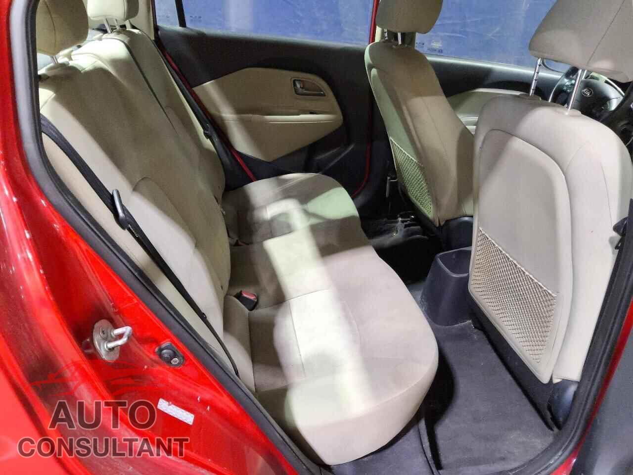 KIA RIO 2013 - KNADM4A39D6296092