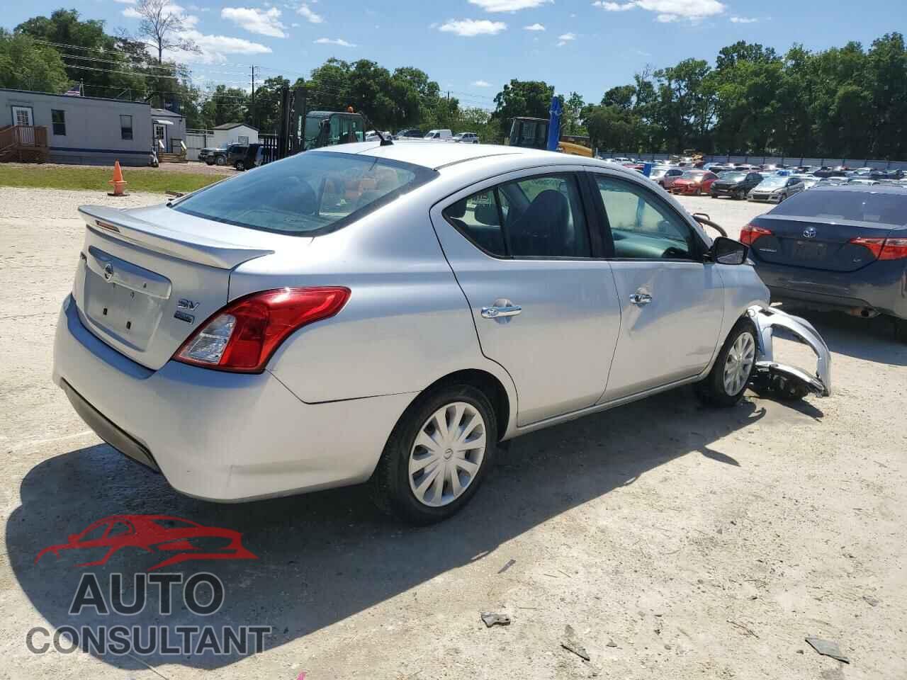 NISSAN VERSA 2017 - 3N1CN7AP1HL801573