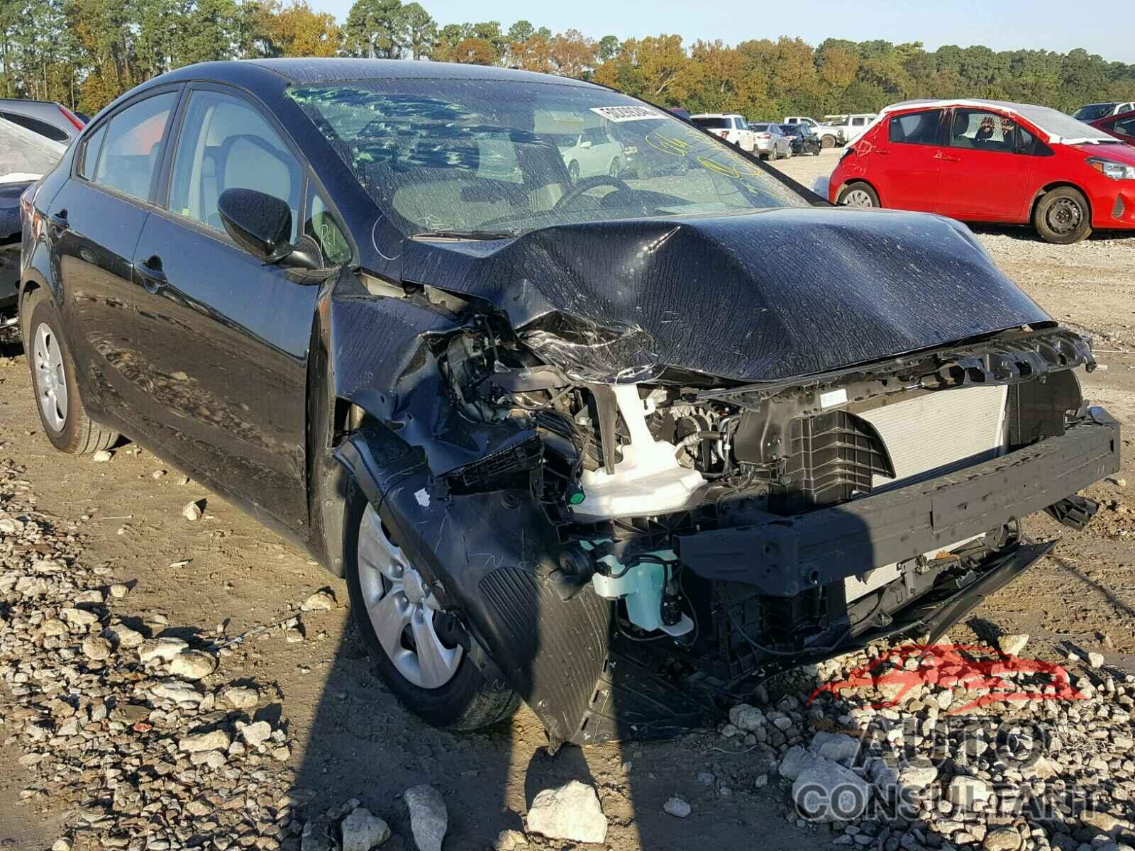 KIA FORTE 2018 - 3KPFK4A72JE245348