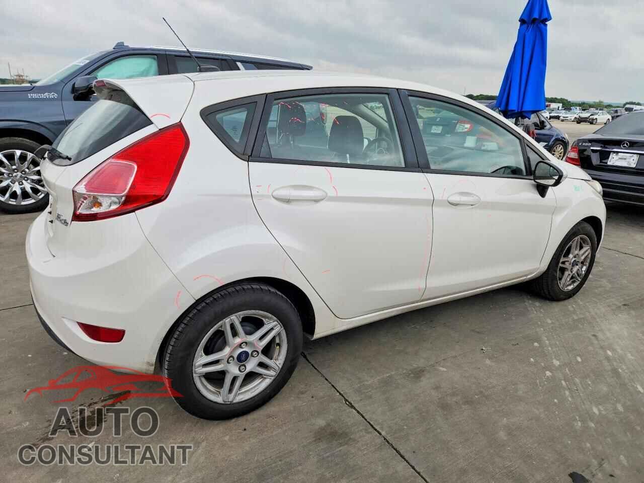 FORD FIESTA 2017 - 3FADP4EJ8HM157635