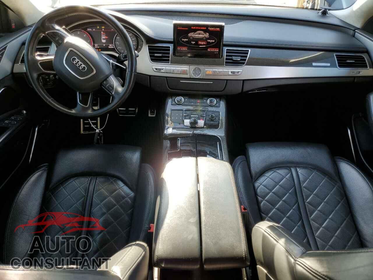 AUDI S8 2013 - WAUD2AFD5DN010444