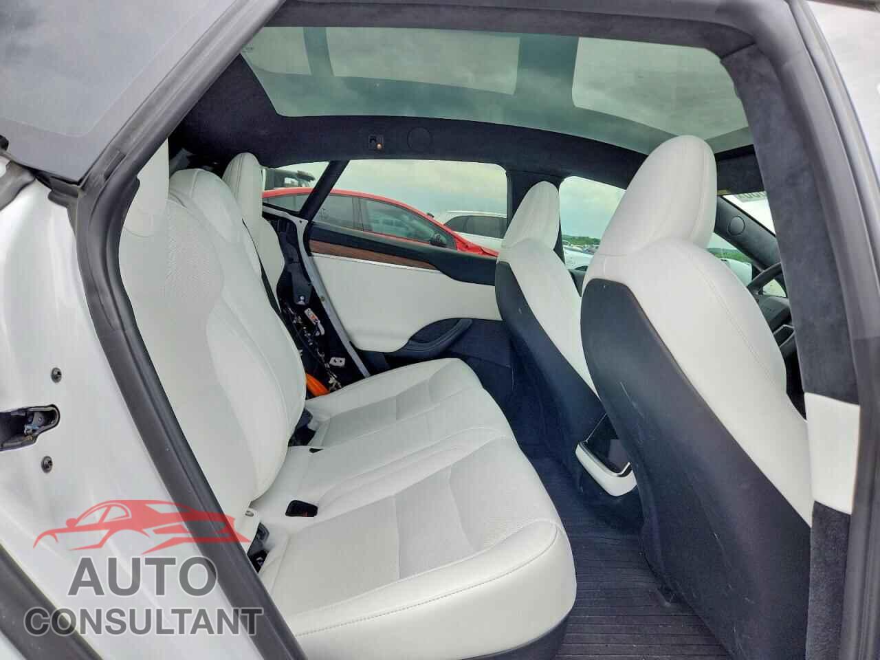 TESLA MODEL S 2024 - 5YJSA1E54RF532706
