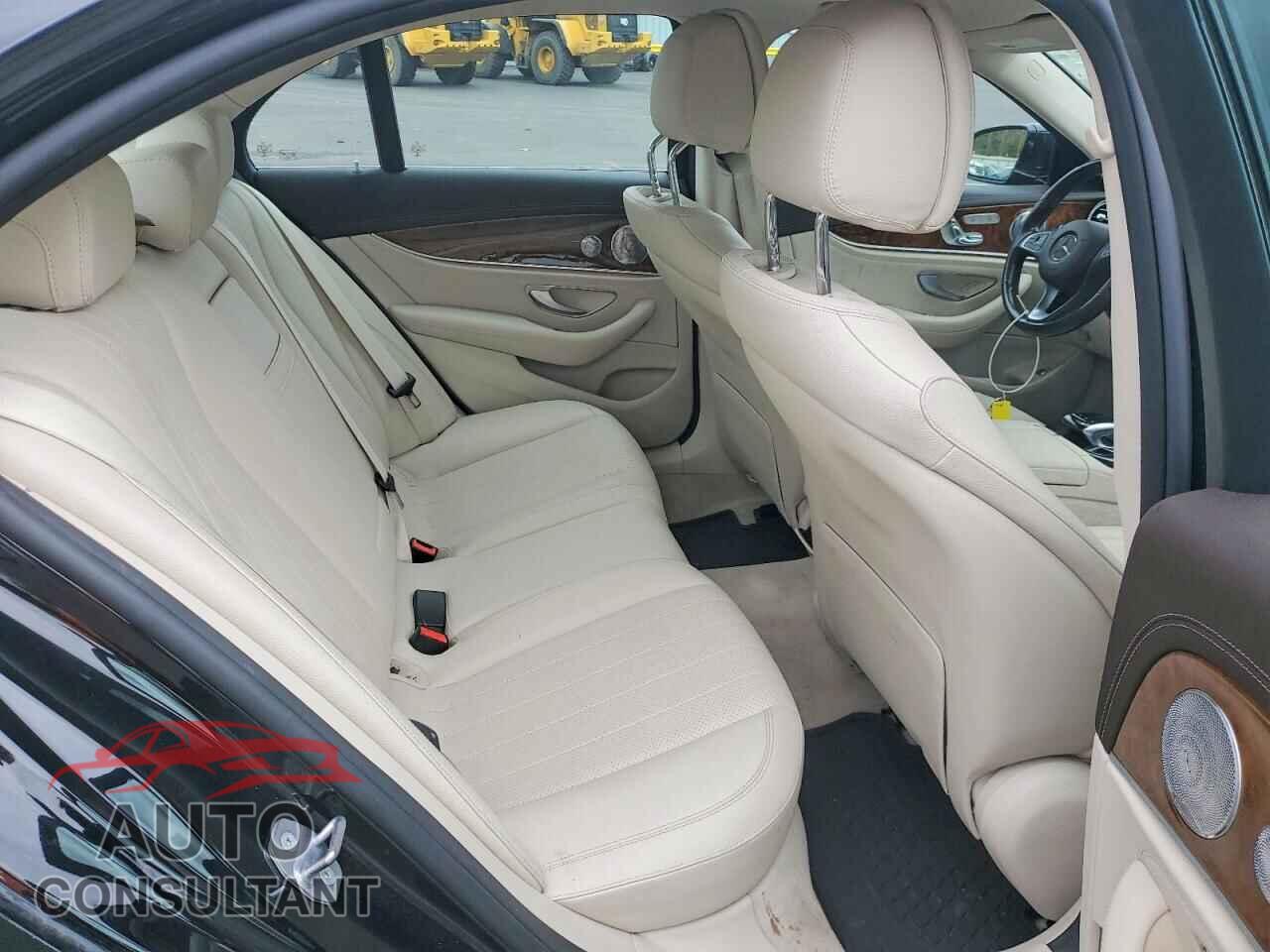 MERCEDES-BENZ E-CLASS 2017 - WDDZF4KBXHA226909