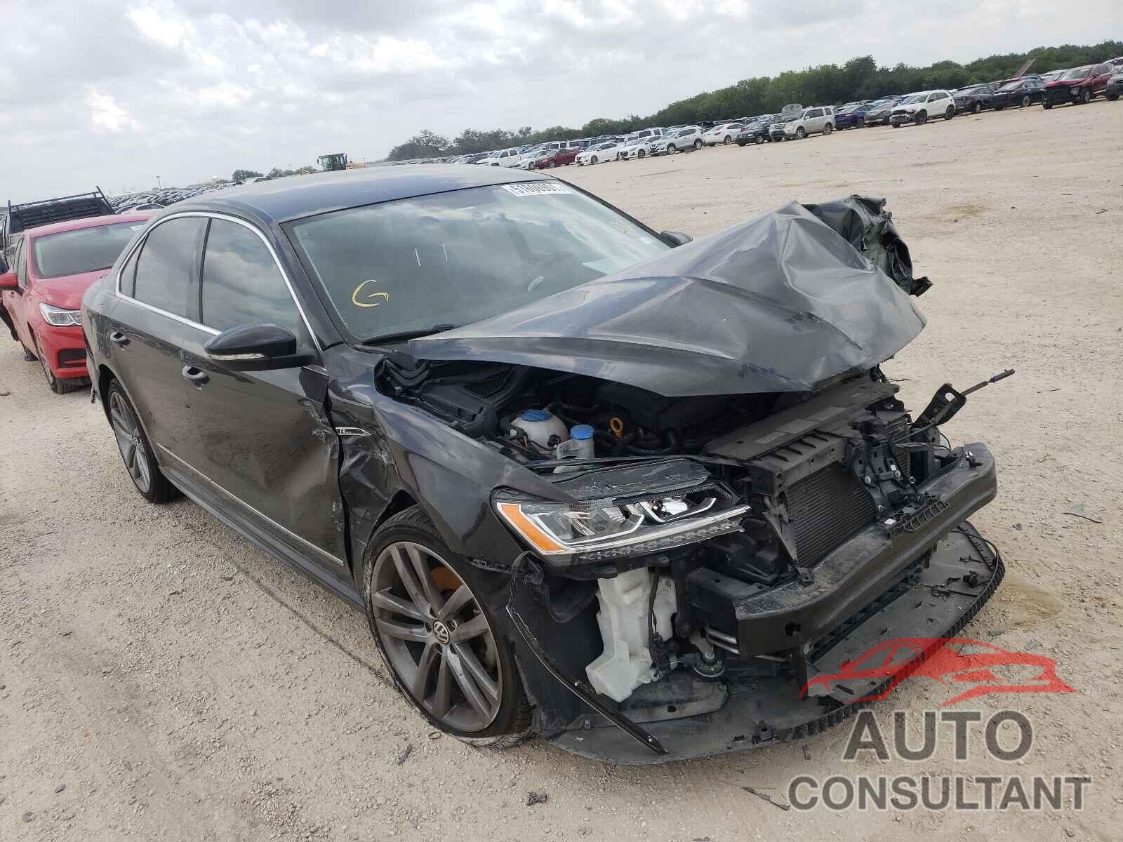 VOLKSWAGEN PASSAT 2017 - 1VWDT7A35HC002392