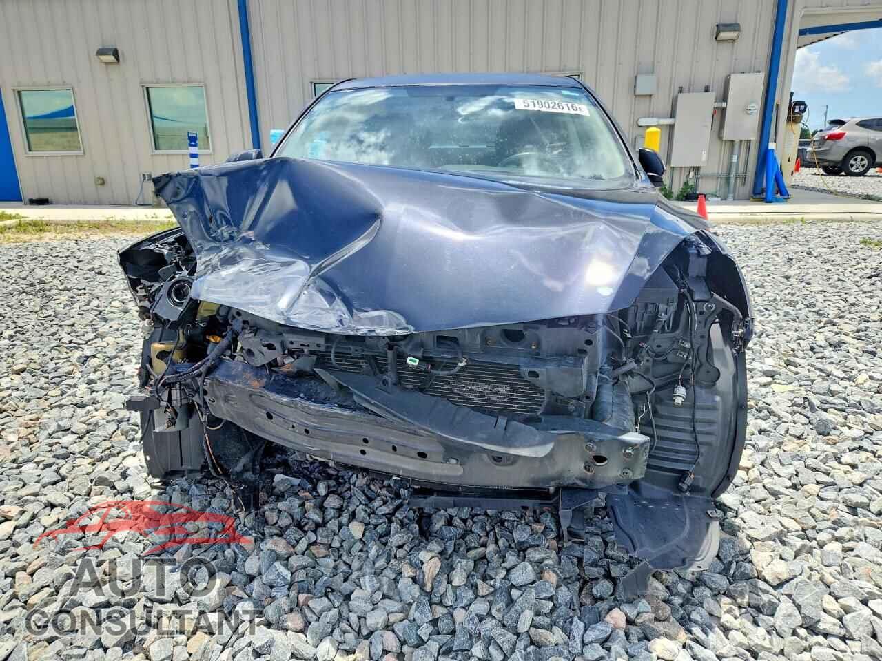 MAZDA 3 2011 - JM1BL1VF8B1386375