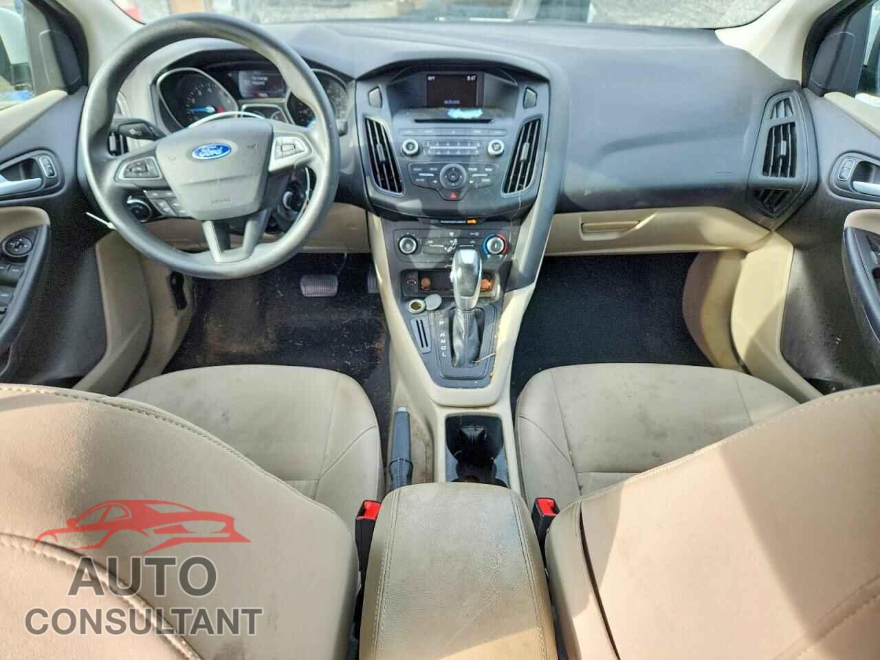 FORD FOCUS 2015 - 1FADP3F25FL343875