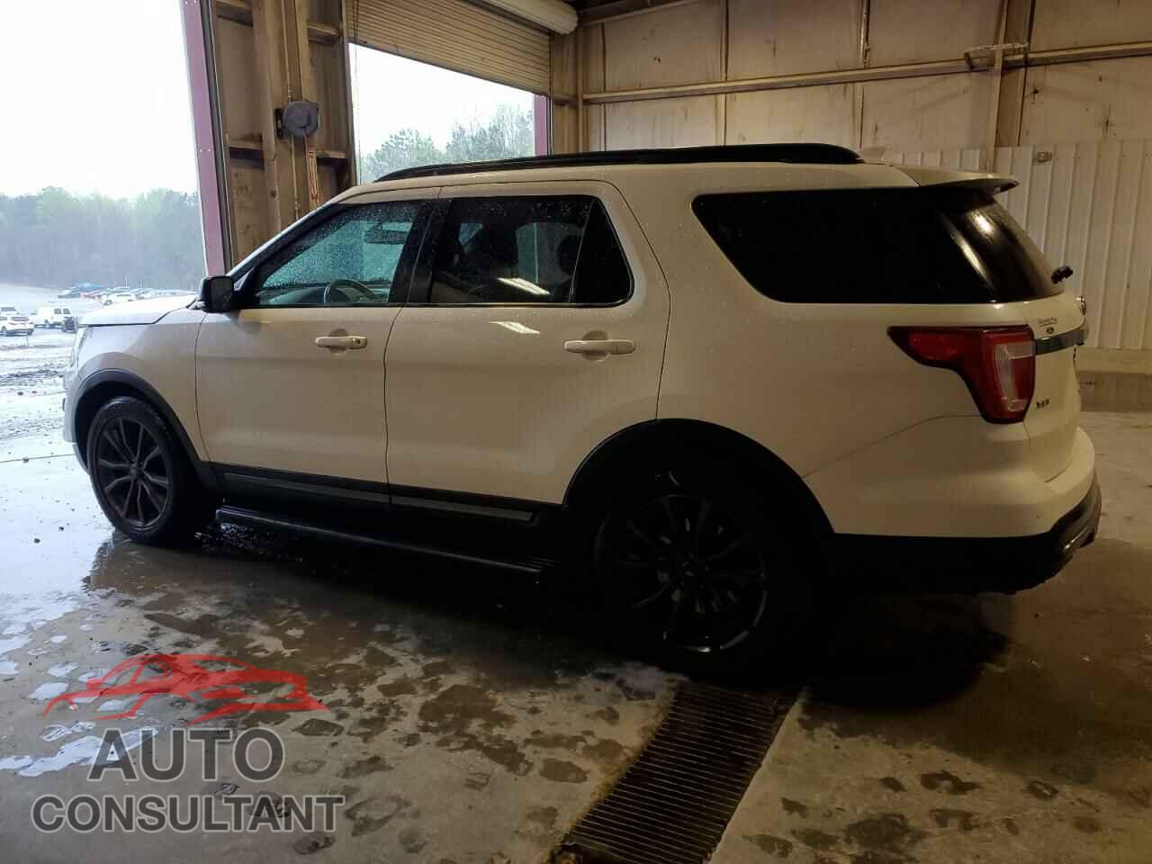 FORD EXPLORER 2017 - 1FM5K7D84HGE19654