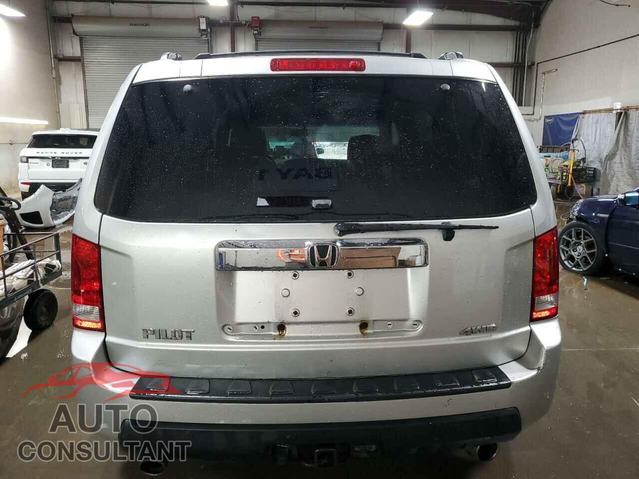HONDA PILOT 2009 - 5FNYF48439B044802