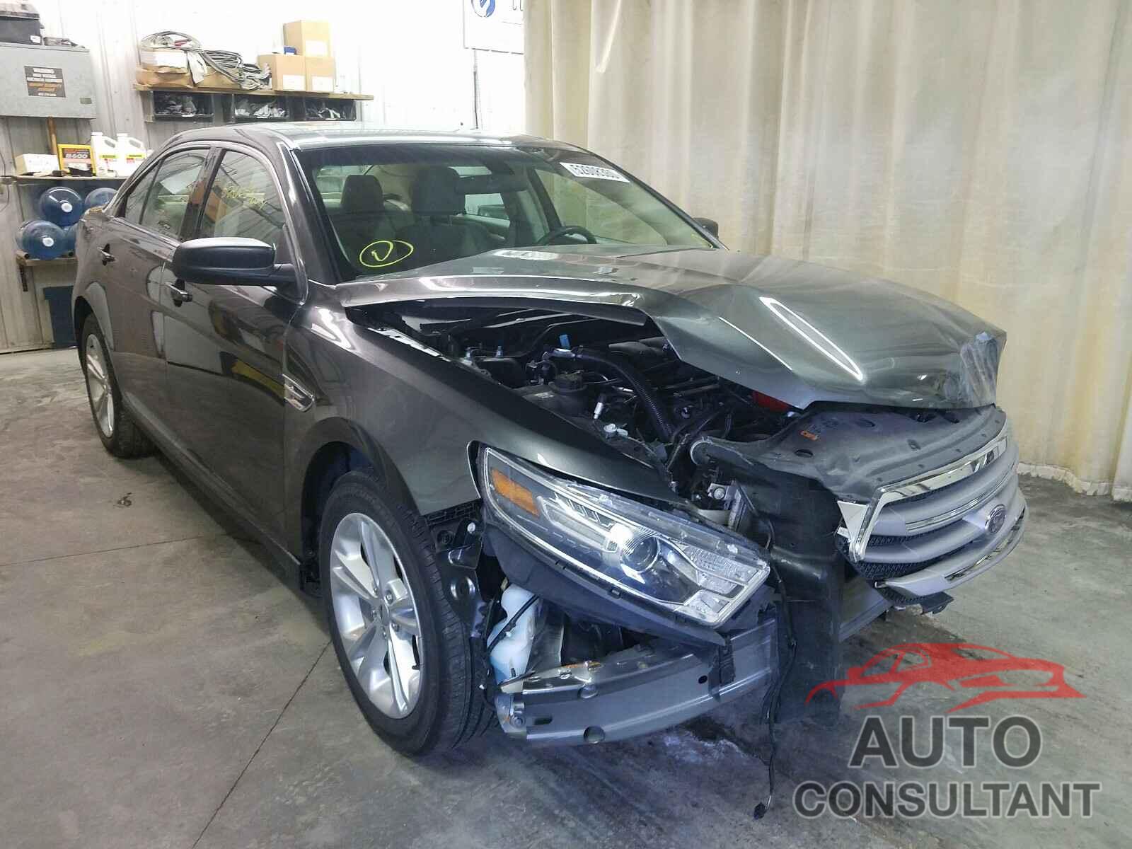 FORD TAURUS 2018 - 1FAHP2D85JG104542