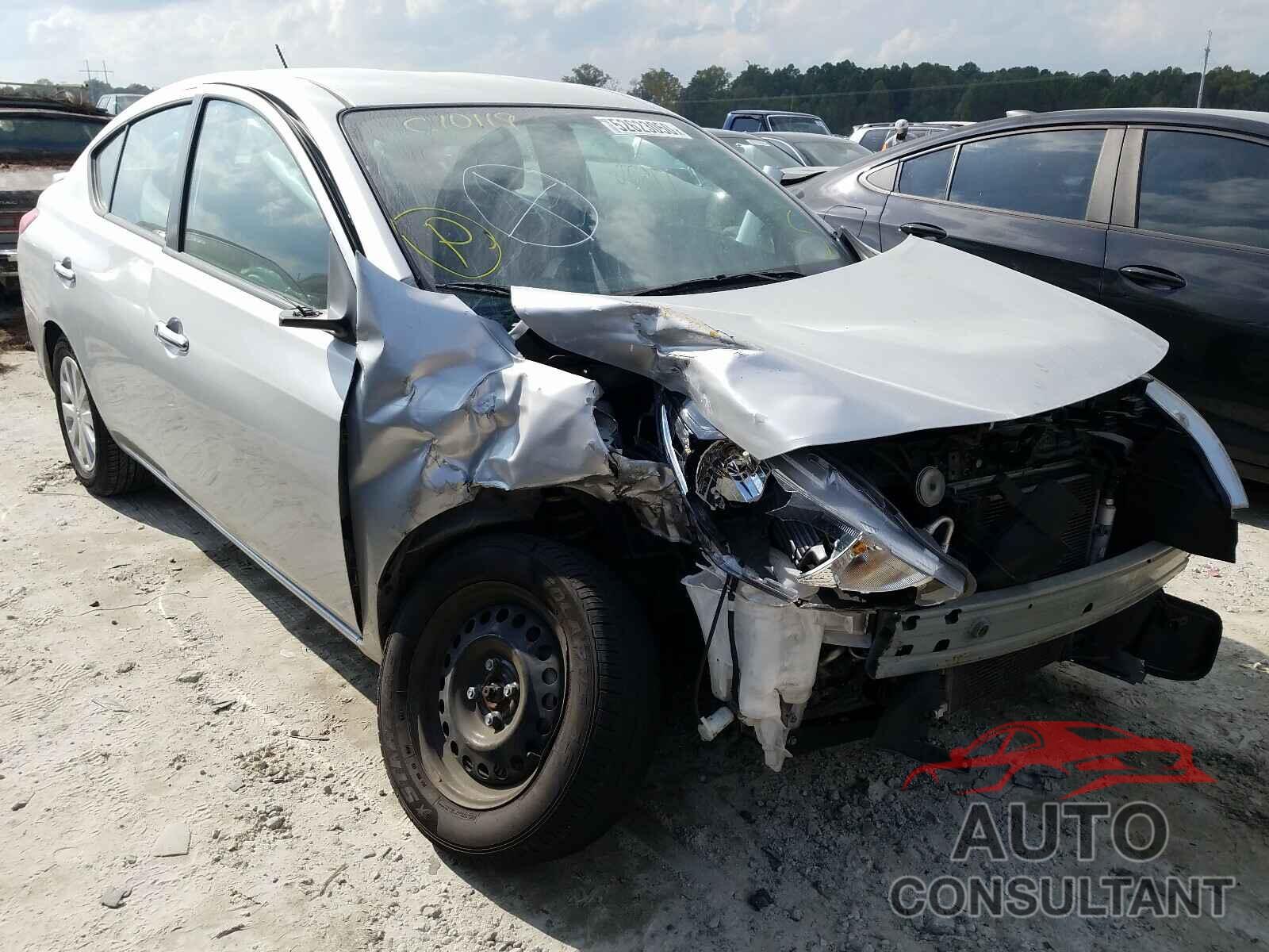 NISSAN VERSA 2018 - 3N1CN7AP7JL824149