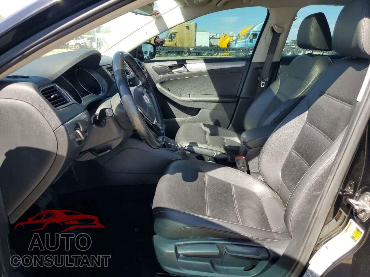 VOLKSWAGEN JETTA 2017 - 3VWDB7AJ0HM293724