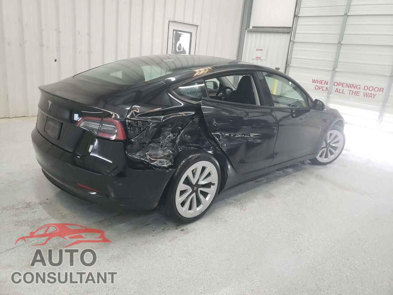 TESLA MODEL 3 2022 - 5YJ3E1EA5NF184706