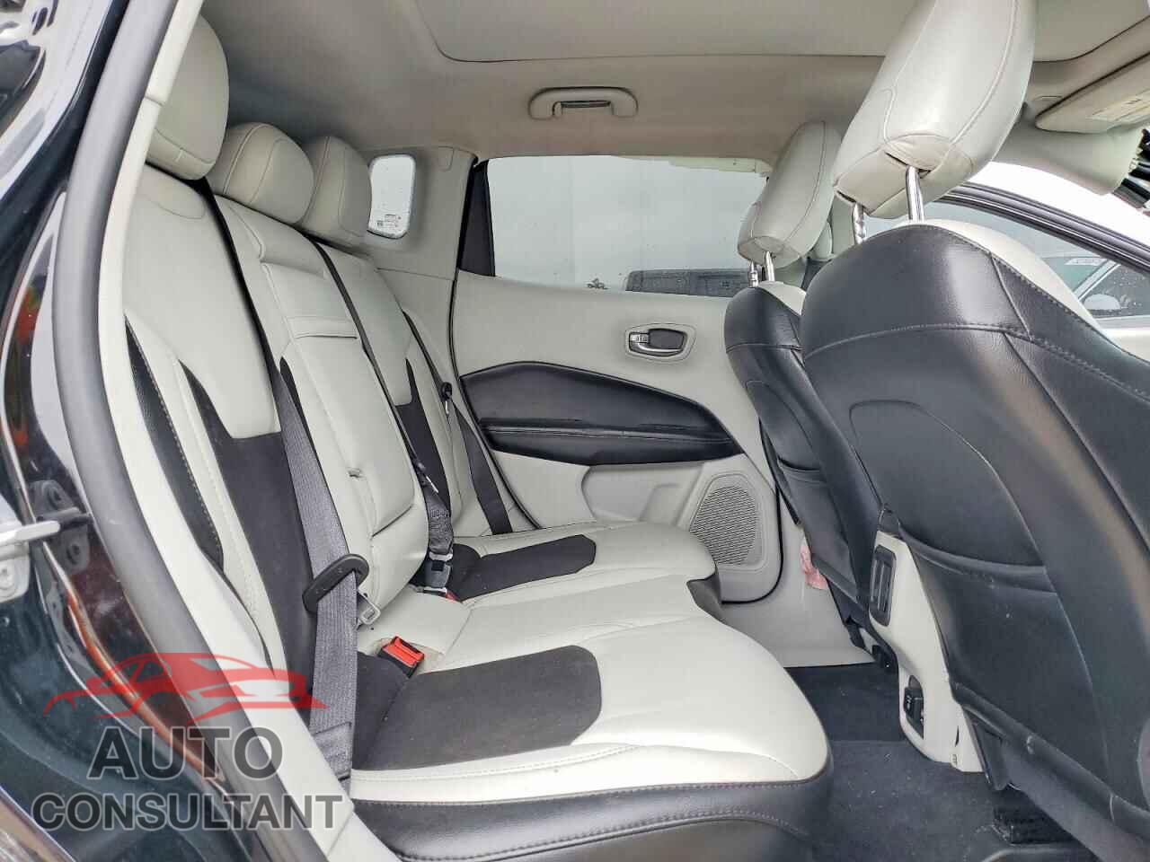 JEEP COMPASS 2018 - 3C4NJCBB2JT486852