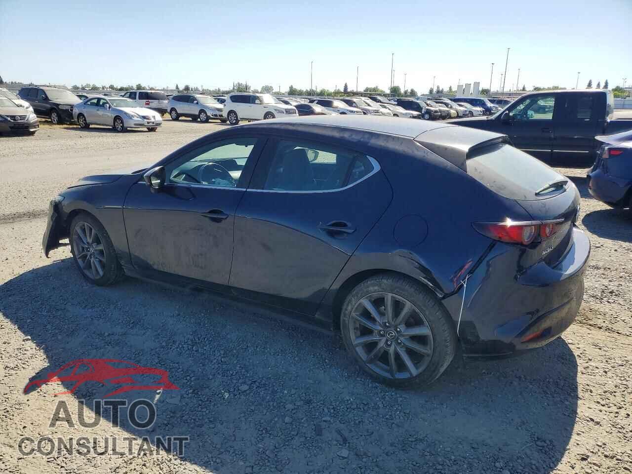 MAZDA 3 2021 - JM1BPAKL2M1323726