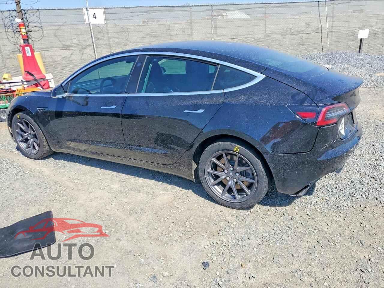 TESLA MODEL 3 2019 - 5YJ3E1EA5KF410156