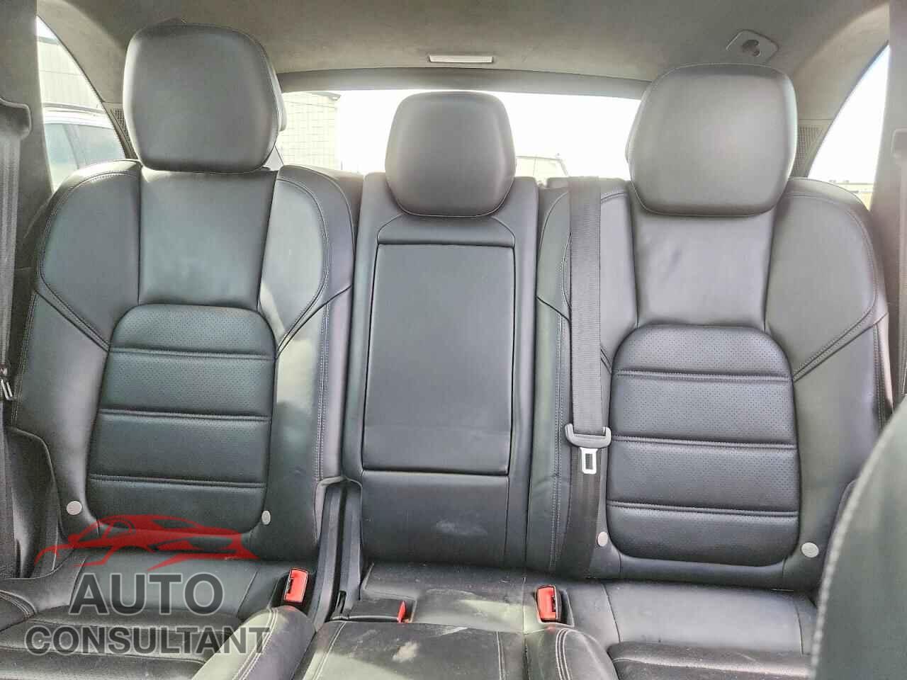PORSCHE CAYENNE 2012 - WP1AC2A26CLA83085