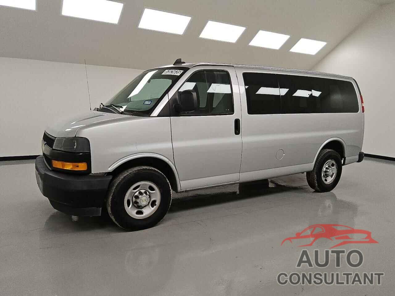 CHEVROLET EXPRESS 2020 - 1GCWGAFG7L1242881