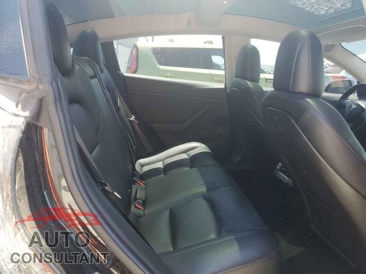 TESLA MODEL 3 2018 - 5YJ3E1EA1JF034411
