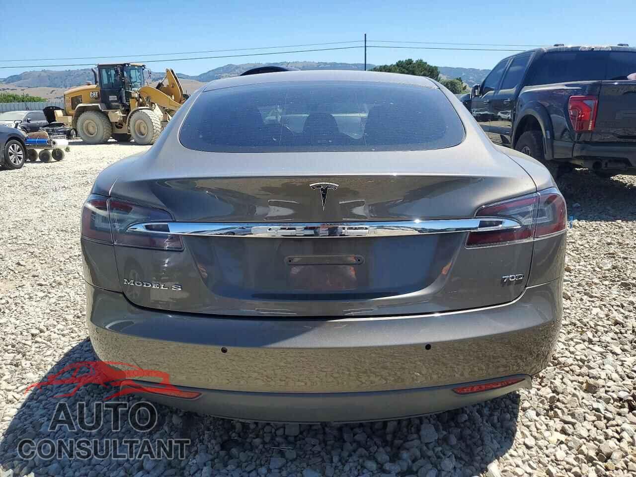 TESLA MODEL S 2015 - 5YJSA1S29FF095520