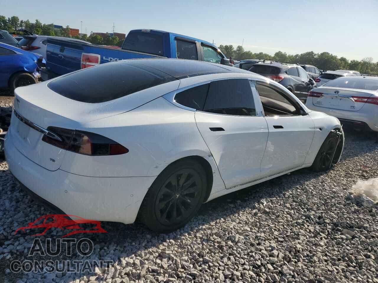 TESLA MODEL S 2016 - 5YJSA1E11GF157111
