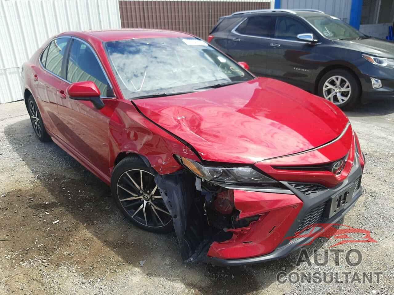 TOYOTA CAMRY 2021 - 4T1G11AK2MU443164