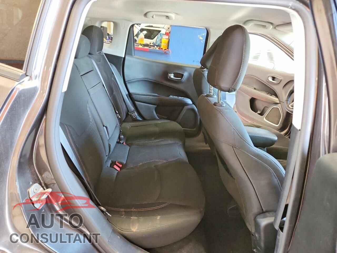 JEEP COMPASS 2017 - 3C4NJCAB7HT658191