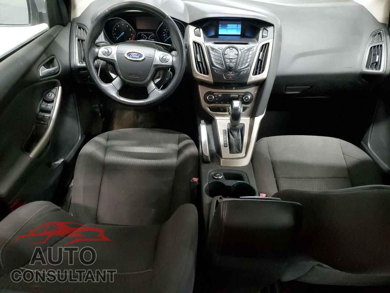 FORD FOCUS 2012 - 1FAHP3H22CL331905