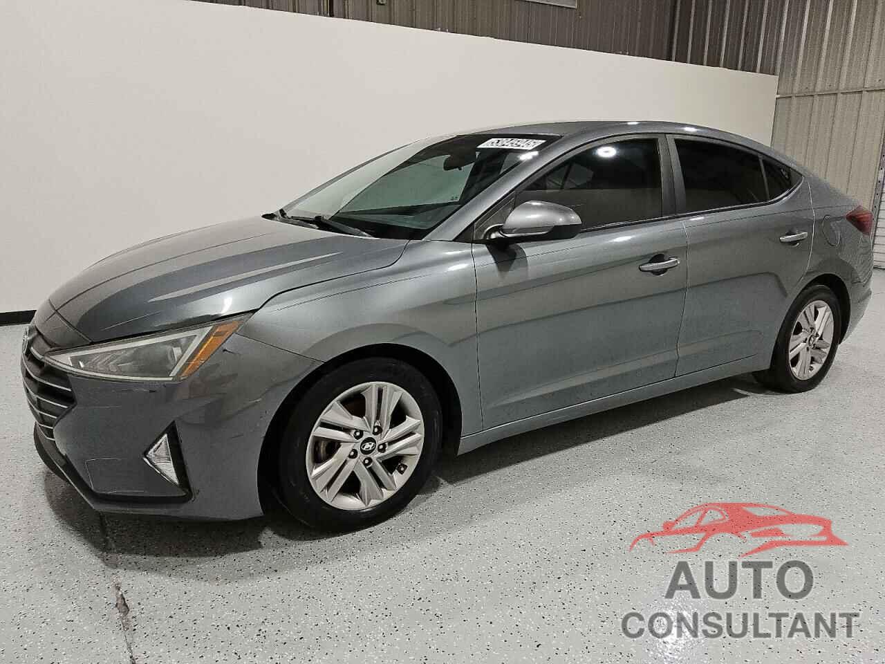 HYUNDAI ELANTRA 2019 - 5NPD84LF0KH440016