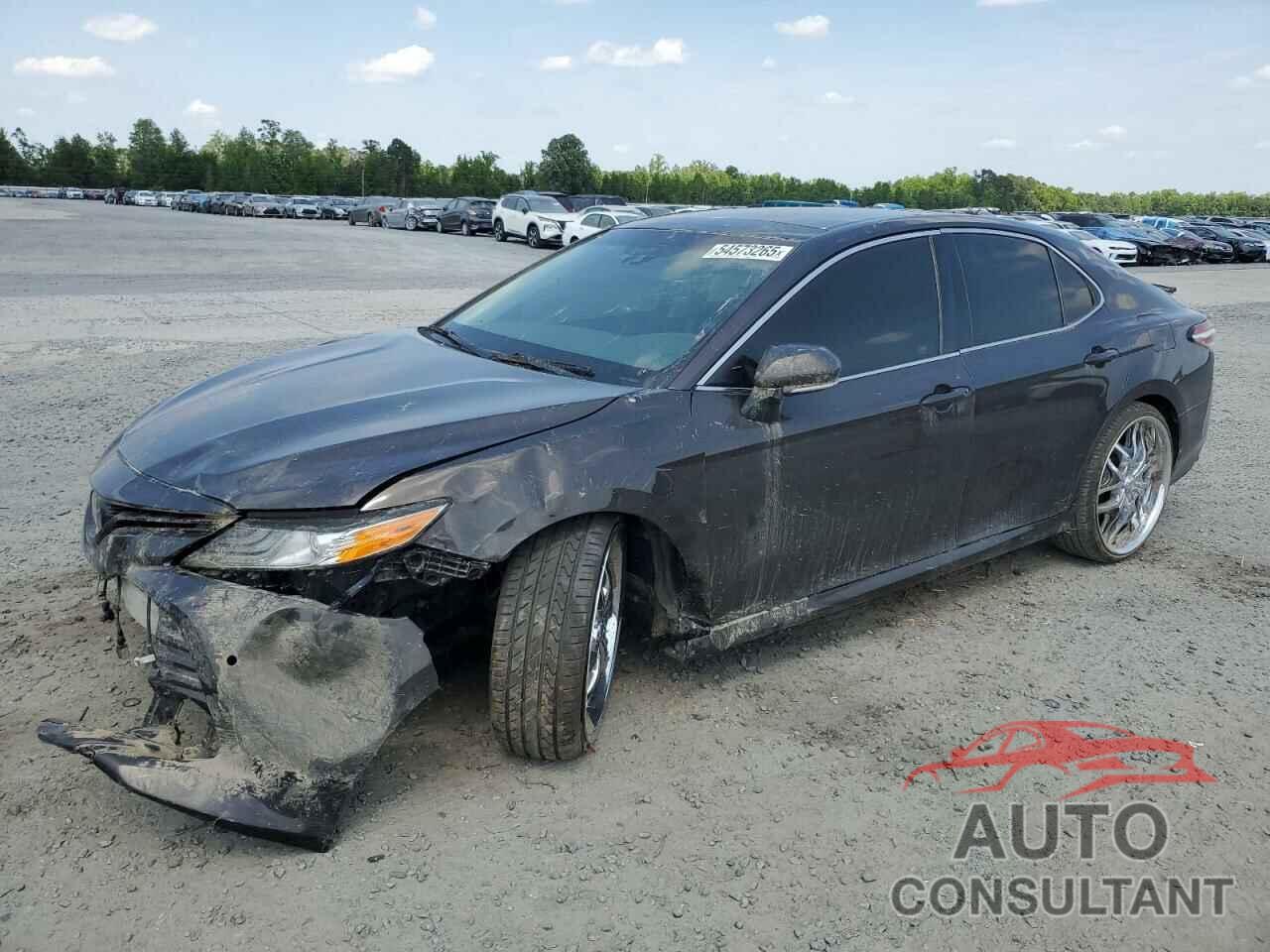 TOYOTA CAMRY 2018 - 4T1B11HK0JU080410