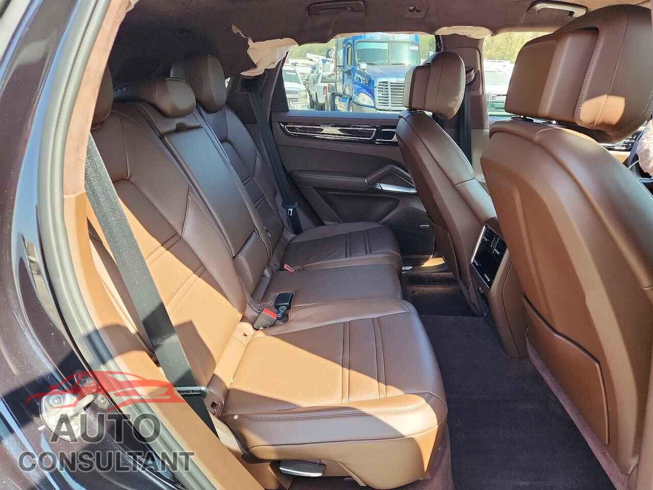 PORSCHE CAYENNE 2019 - WP1AF2AY8KDA80189