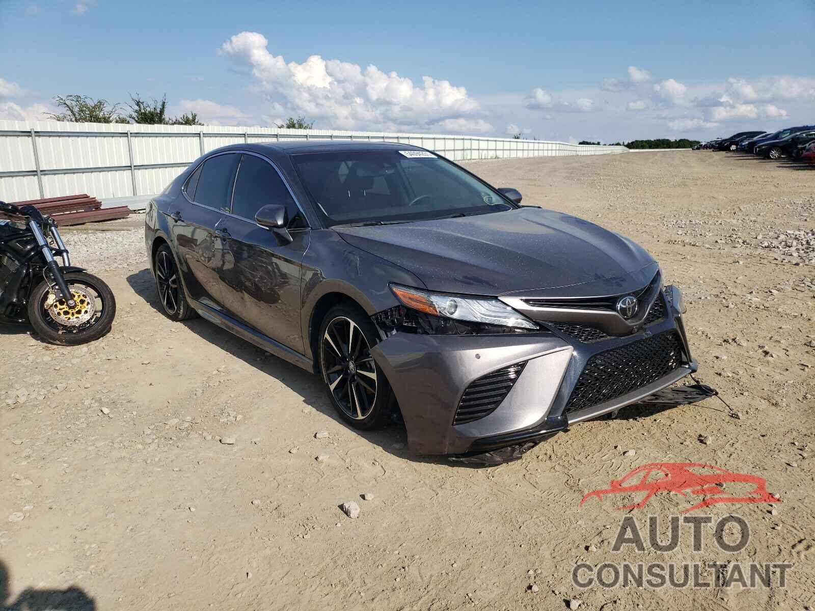 TOYOTA CAMRY 2018 - 4T1B61HK3JU145459