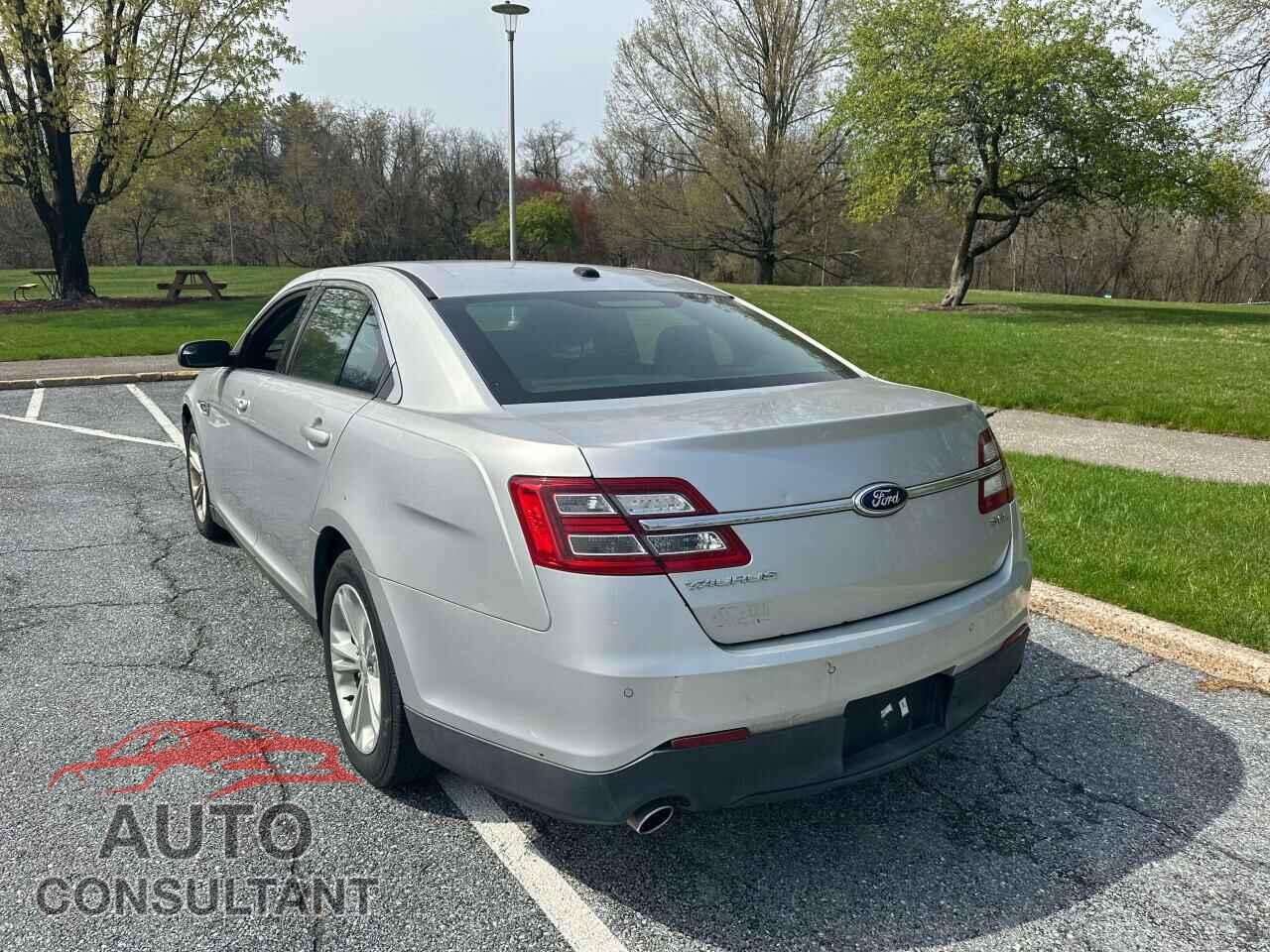 FORD TAURUS 2013 - 1FAHP2E85DG199414
