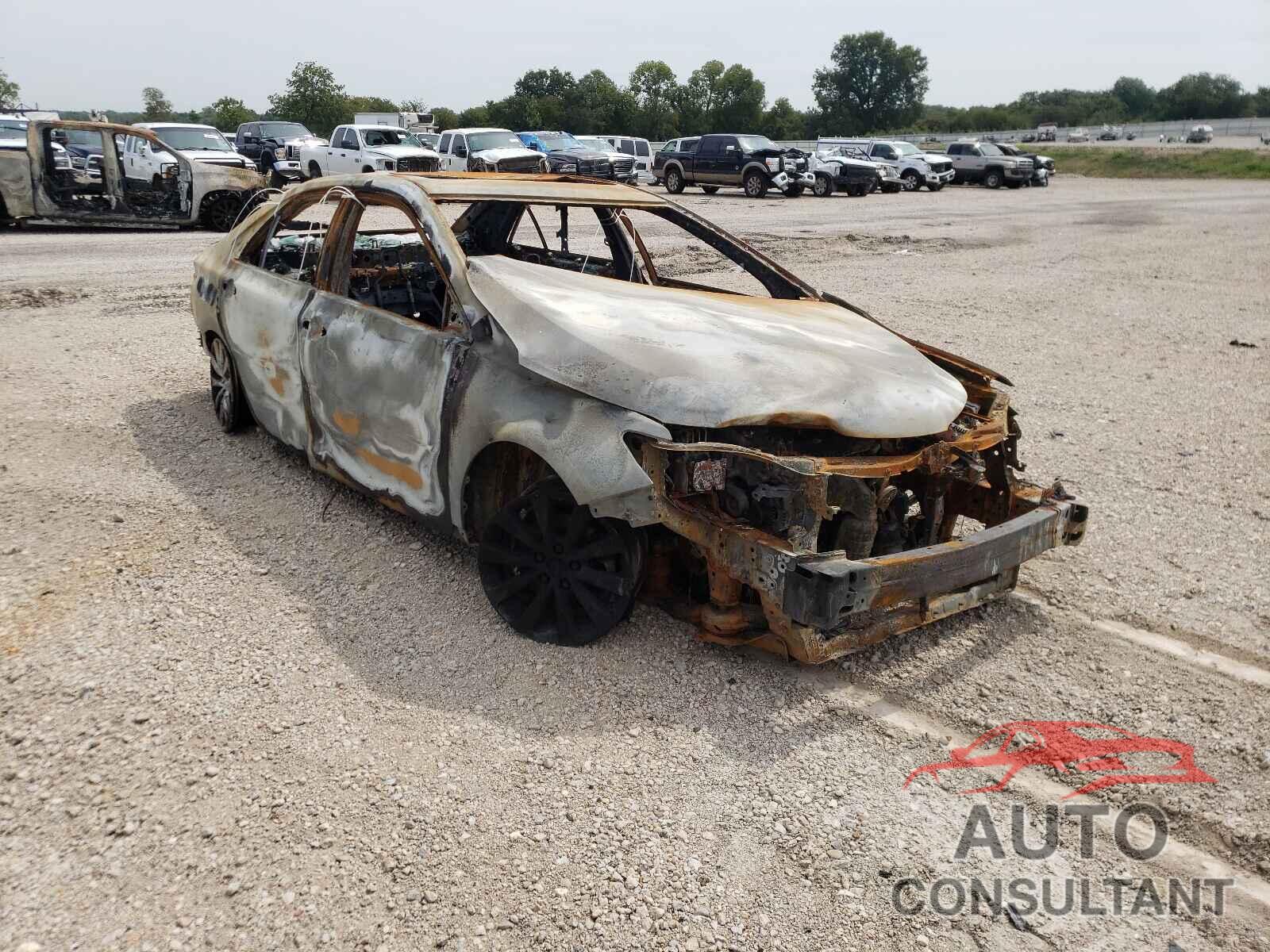 TOYOTA CAMRY 2016 - 4T1BK1FK2GU576334