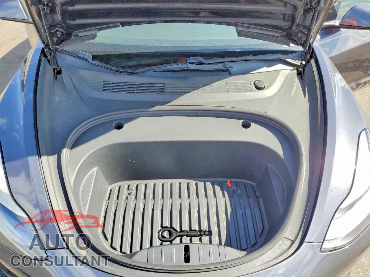 TESLA MODEL 3 2021 - 5YJ3E1EA4MF085129