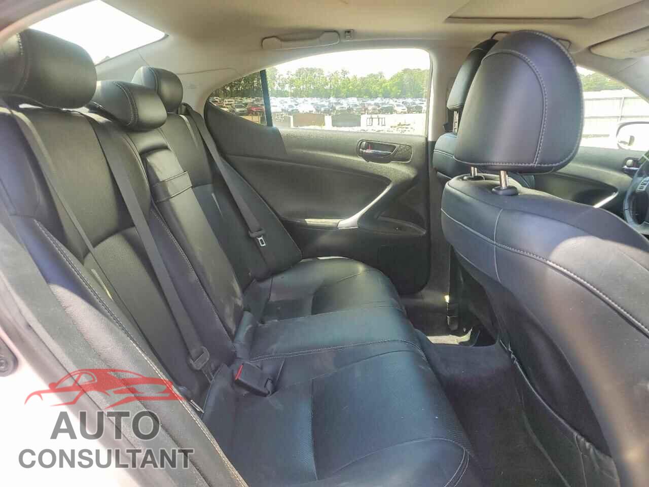 LEXUS IS 2012 - JTHCF5C25C5057189