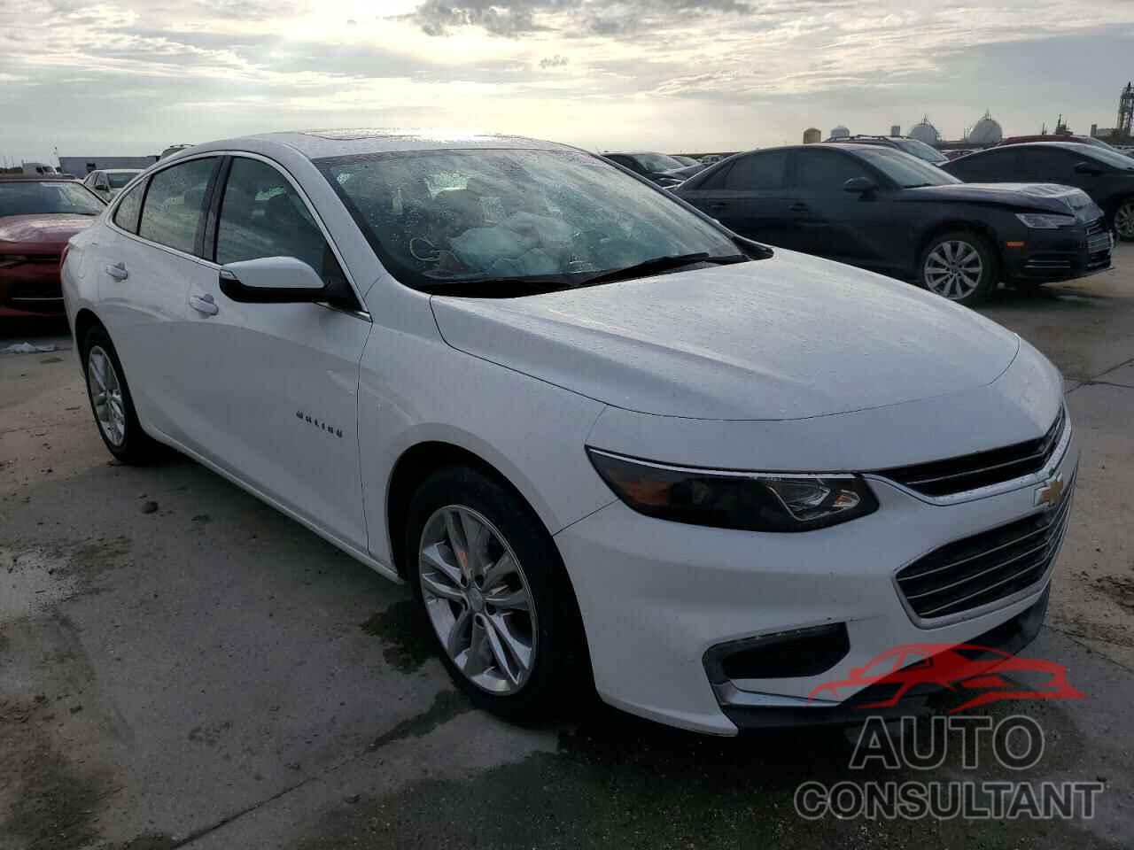 CHEVROLET MALIBU 2018 - 1G1ZD5ST8JF142863
