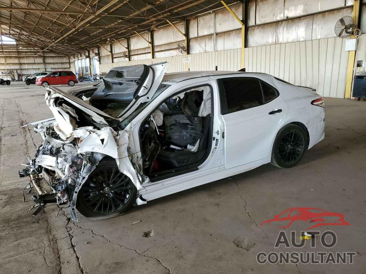 TOYOTA CAMRY 2020 - 4T1G11AK2LU356783