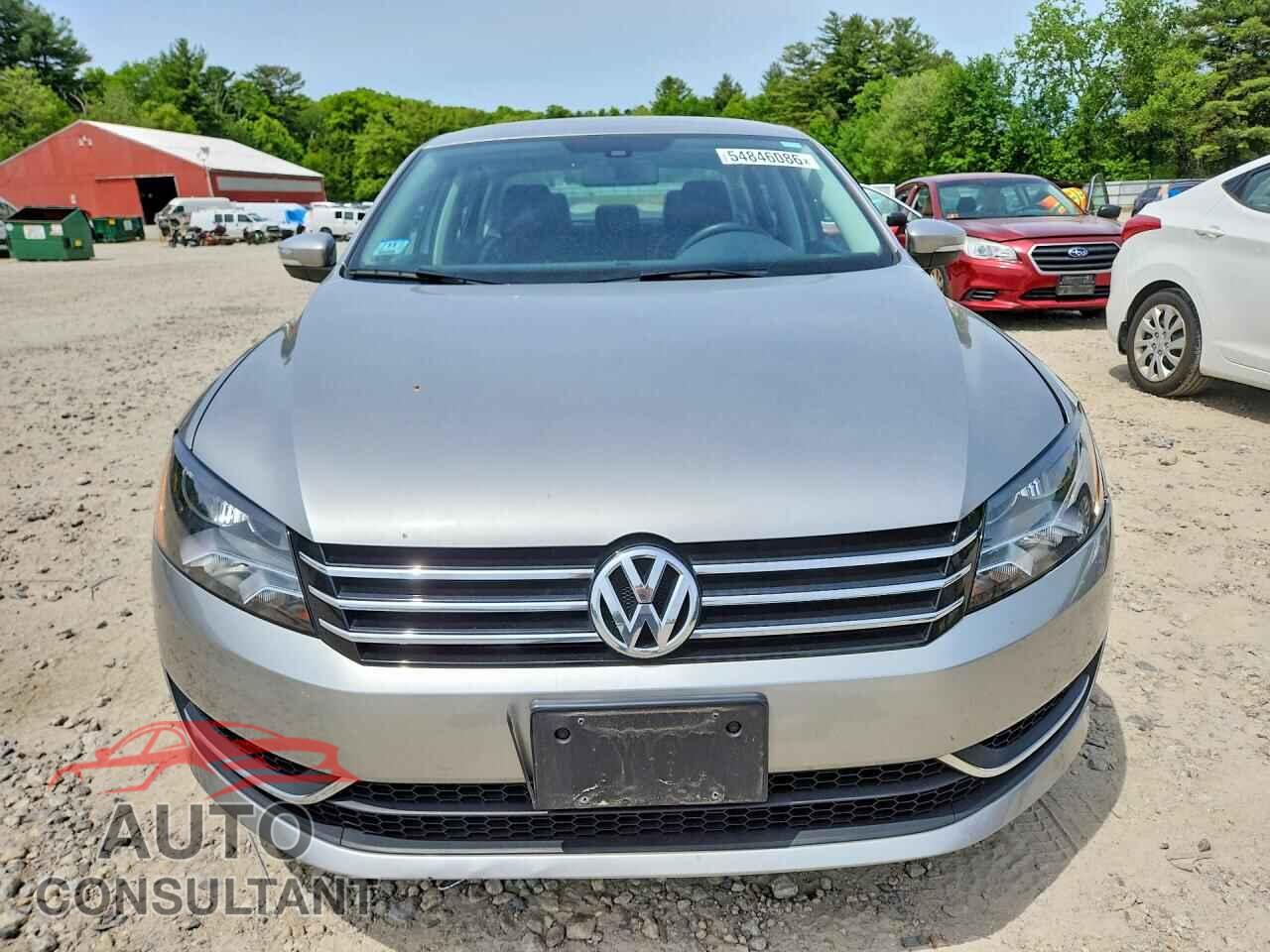 VOLKSWAGEN PASSAT 2014 - 1VWAT7A33EC097792