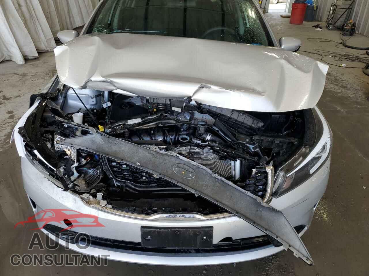 KIA FORTE 2018 - 3KPFK4A76JE214412