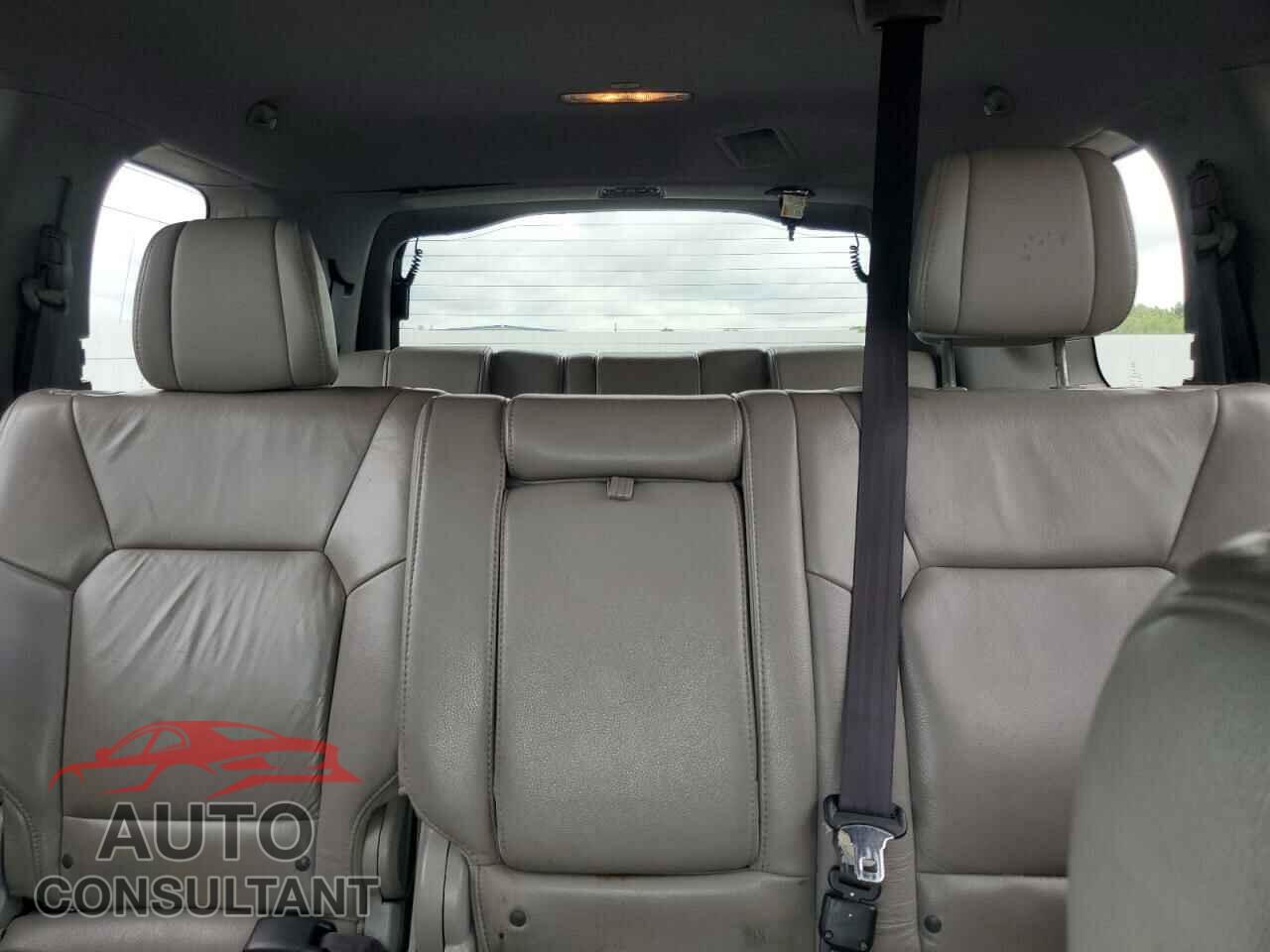 HONDA PILOT 2012 - 5FNYF4H53CB045237
