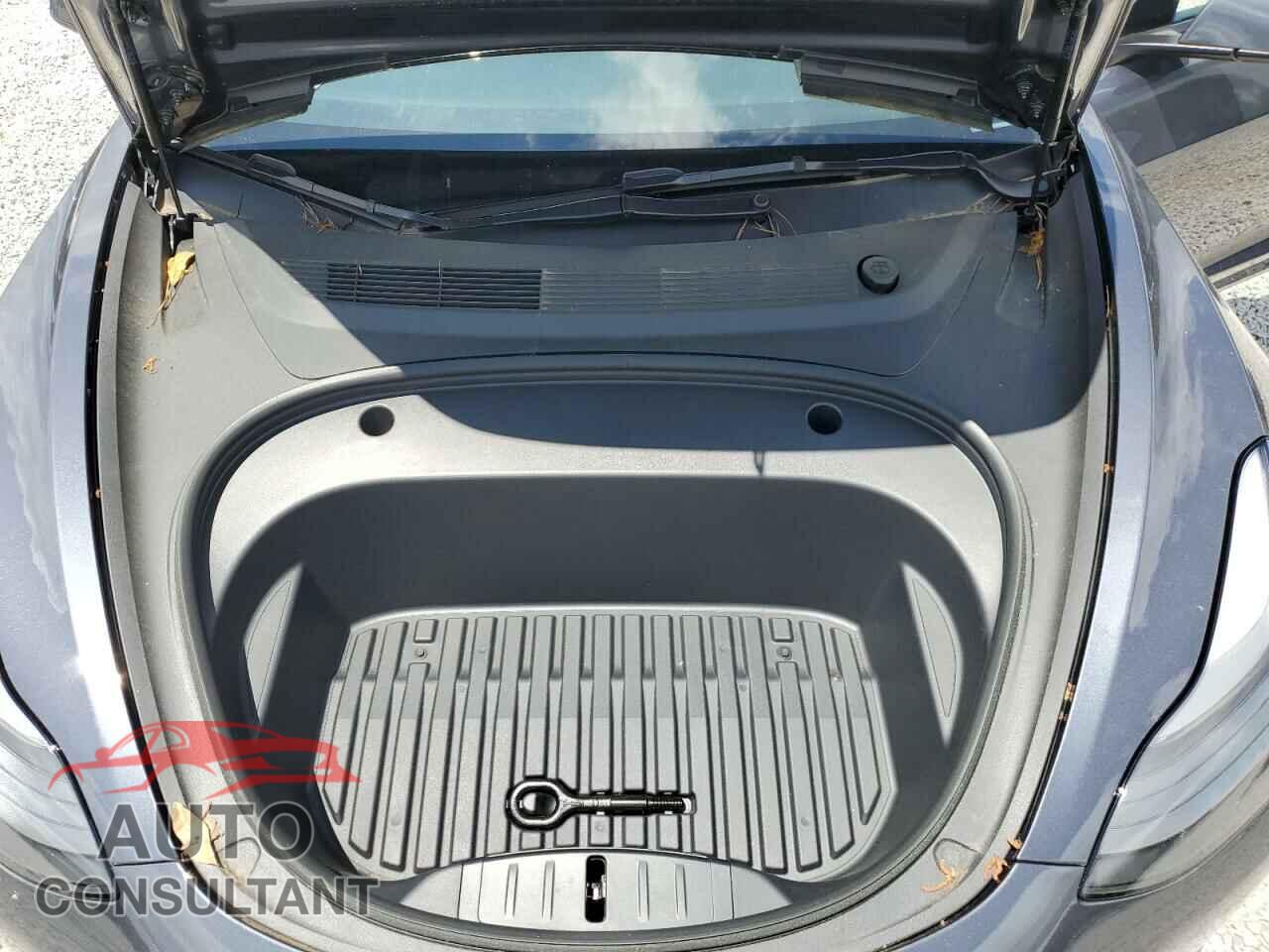 TESLA MODEL 3 2023 - 5YJ3E1EA0PF402795