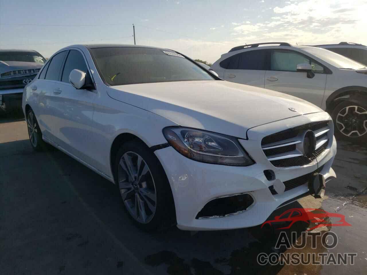 MERCEDES-BENZ C-CLASS 2018 - 55SWF4JB2JU242824