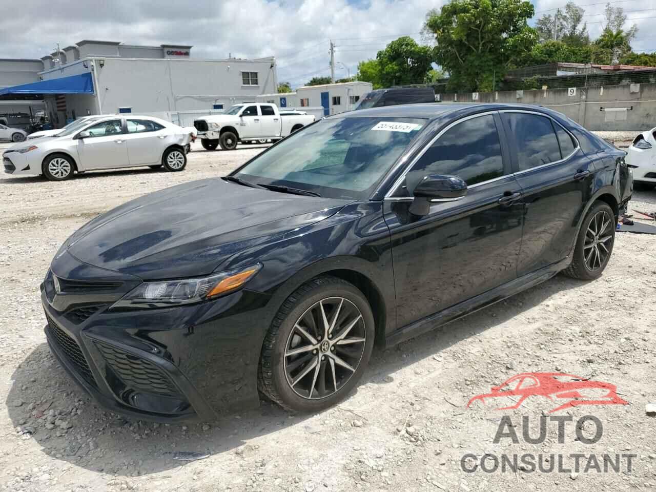 TOYOTA CAMRY 2023 - 4T1G11AK8PU724891