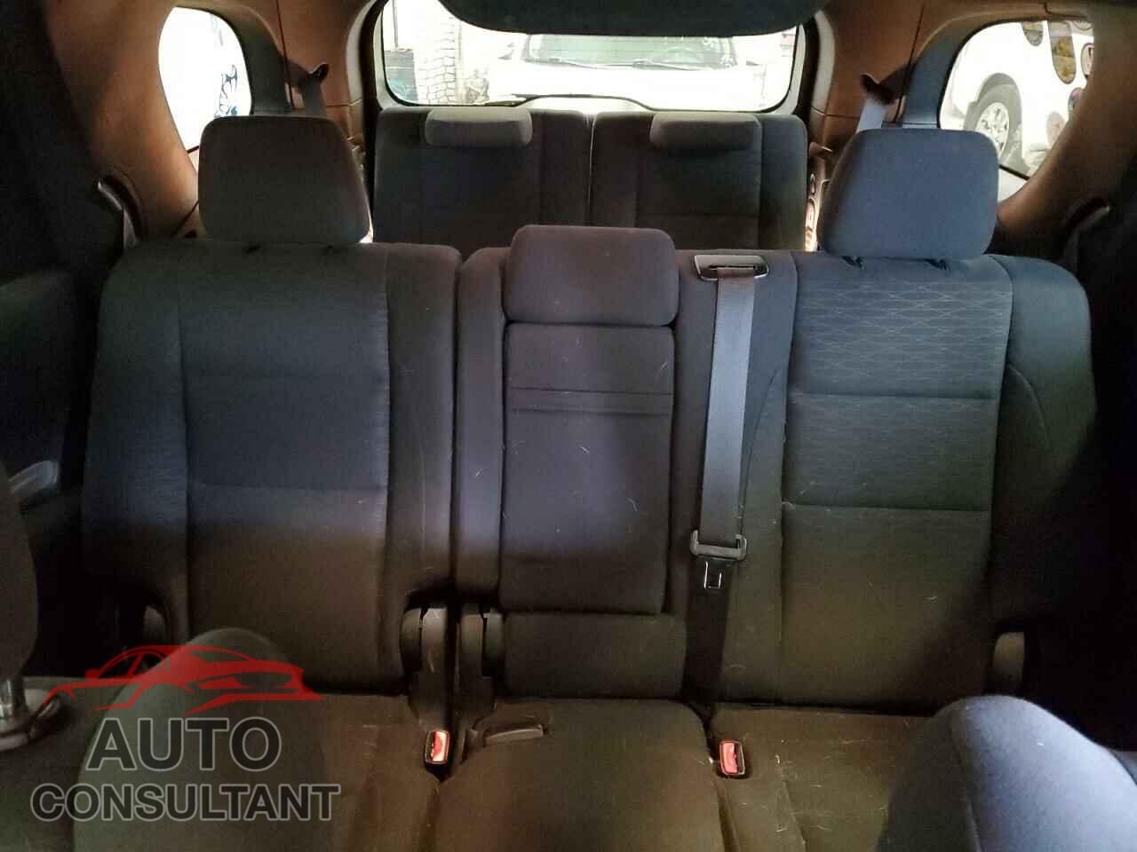 DODGE DURANGO 2018 - 1C4RDJAG2JC497498